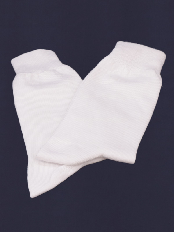 Plain White Socks (As Per Company MRP)